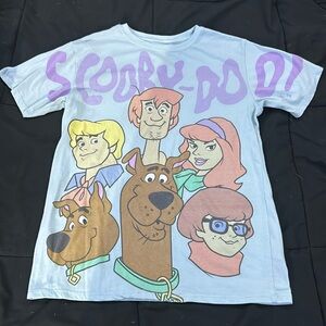 Woman’s size small scooby-doo t shirt. Size small